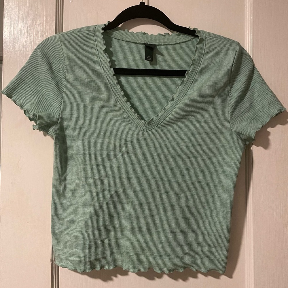 💚Sage green target top